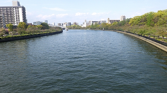 造幣局近くの川：2022年4月に撮影