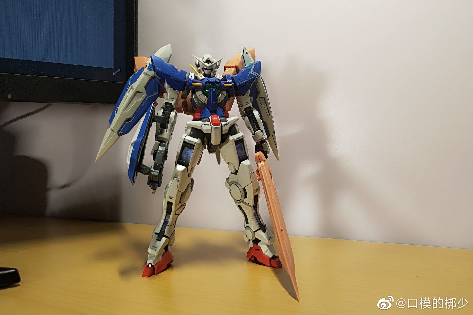 G946_RG_Gundam_Devise_Exia_010.jpg