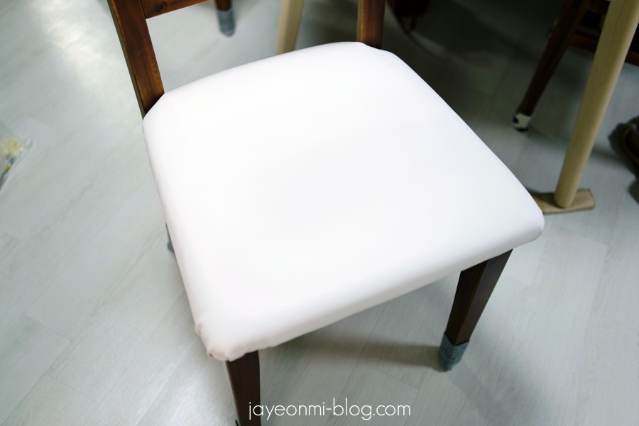 椅子の貼り替え_韓国生活_DIY_8