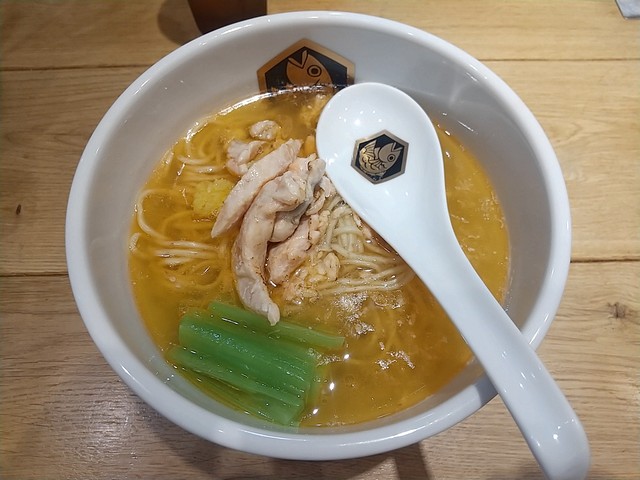 麺魚＠渋谷・20220609・サーモン
