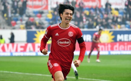 Dusseldorf 1-0 Rostock - Ao Tanaka goal