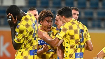 Daichi Hayashi scares the defenses at the start of the season goals