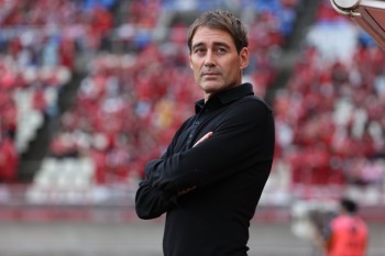 Kashima Antlers announced the departure of coach René Weiler