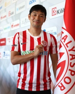 Antalyaspor Welcome Shoya Nakajima signed a 2-year contract