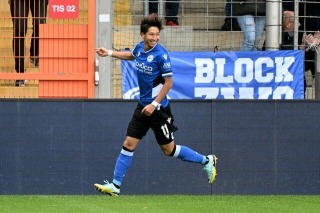 Arminia Bielefeld [3]-0 Holstein Kiel - Masaya Okugawa goal