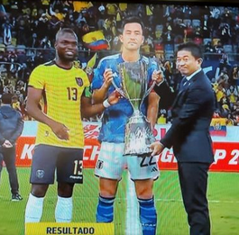 Japans captain being a cool dude and funny sponsorship at Japan vs Ecuador