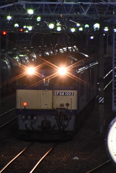 2022年9月17日撮影　南松本にて西線貨物6089ﾚ　ライト点灯