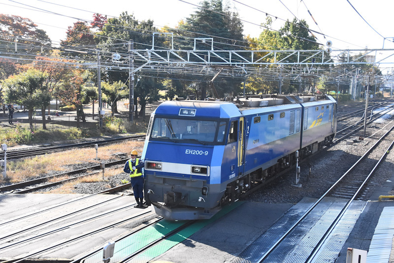2022年10月29日撮影　南松本にて　東線貨物2080ﾚ　機回　3