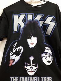 【写真】ロックバンド・KISSのTシャツ