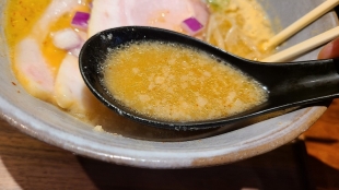 粋翔古町　濃厚味噌拉麺　スープ