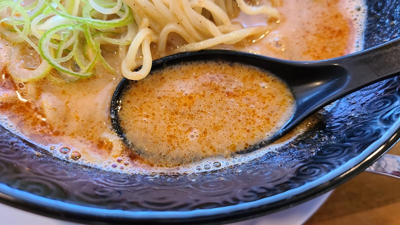時田　担々麺　スープ