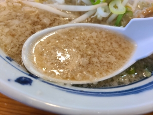 Gita　醤油ラーメンこってり　スープ