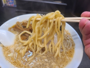 潤中山店　中華そば　麺