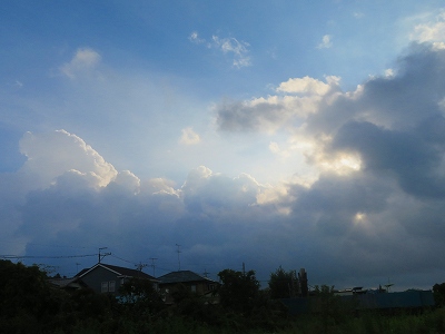 IMG_0566雲の動きが早く走馬灯のように変わる景色